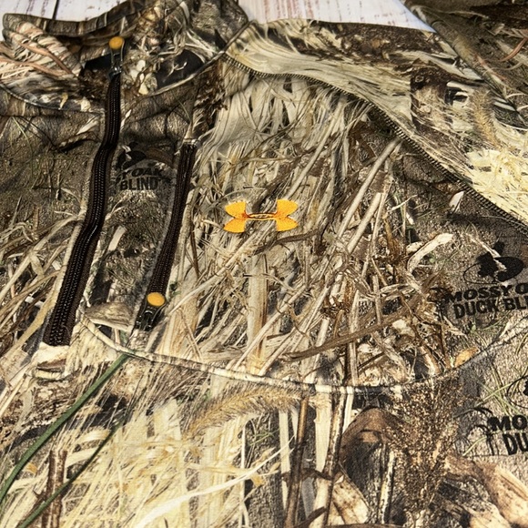 Under Armour Mossy Oak Duck Blind Camo. Light weight pull over Size Lg. - Picture 2 of 4